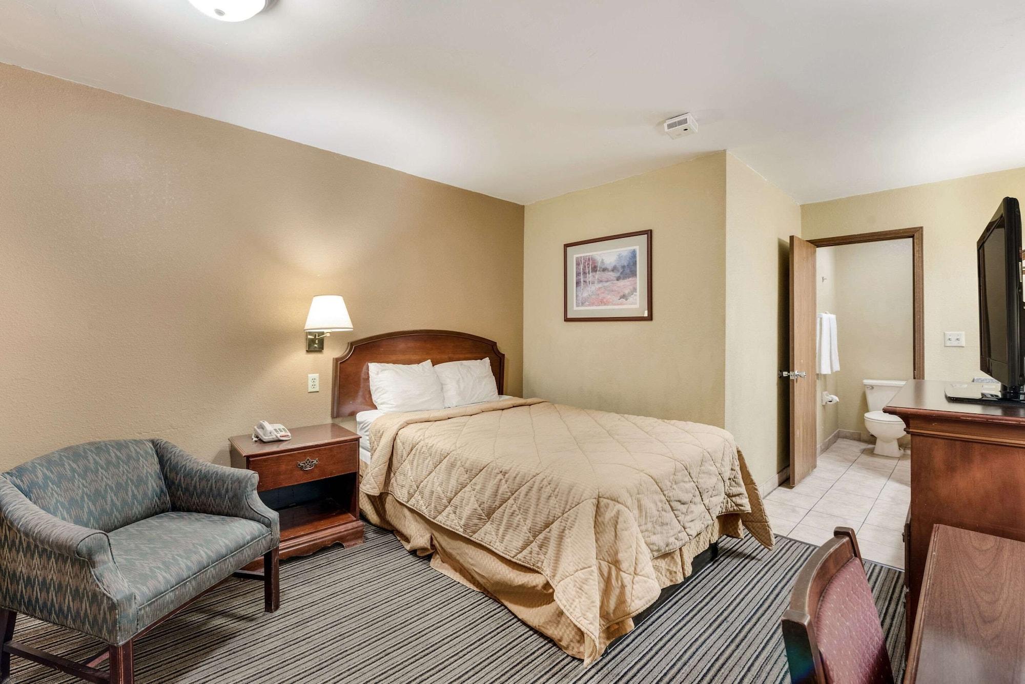 Rodeway Inn Columbus Extérieur photo